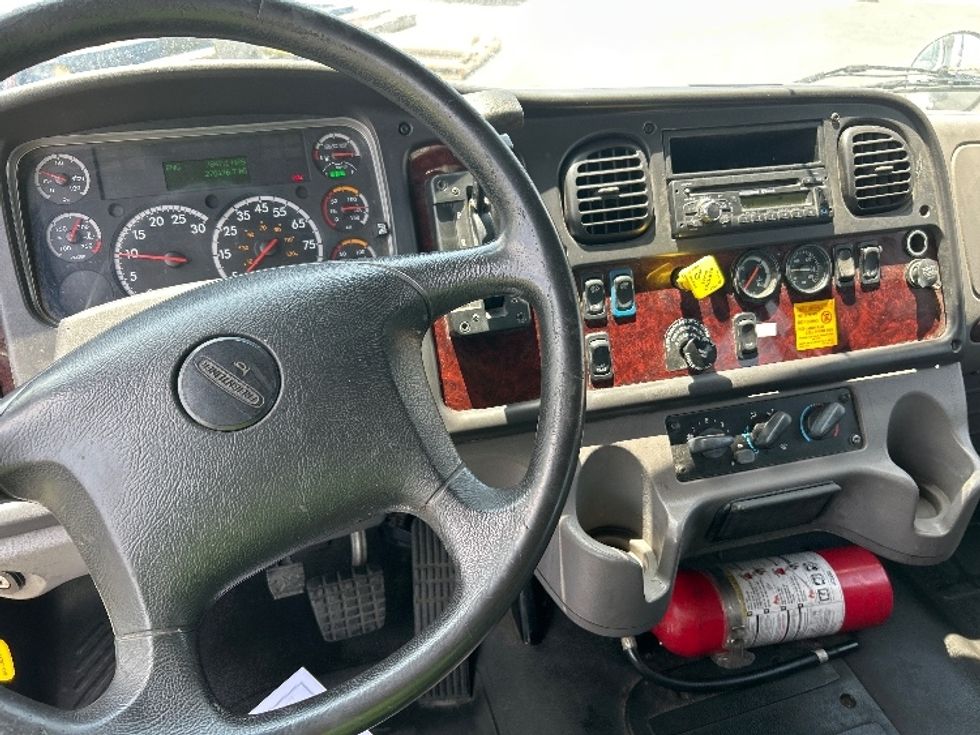 Medium Duty Box Truck-Light and Medium Duty Trucks-Freightliner-2016-M2-Las Vegas-NV-276,435\n\t\tmiles-$ 46,250 - Image 18