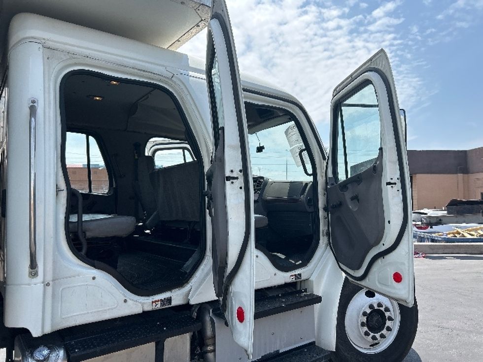 Medium Duty Box Truck-Light and Medium Duty Trucks-Freightliner-2016-M2-Las Vegas-NV-276,435\n\t\tmiles-$ 46,250 - Image 20