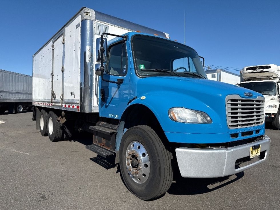 Medium Duty Box Truck-Light and Medium Duty Trucks-Freightliner-2016-M2-Linden-NJ-154,712\n\t\tmiles-$ 48,500 - Image 1