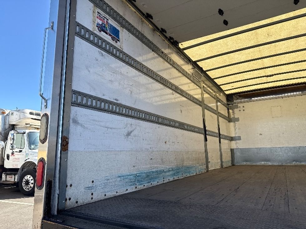 Medium Duty Box Truck-Light and Medium Duty Trucks-Freightliner-2016-M2-Linden-NJ-154,712\n\t\tmiles-$ 48,500 - Image 11