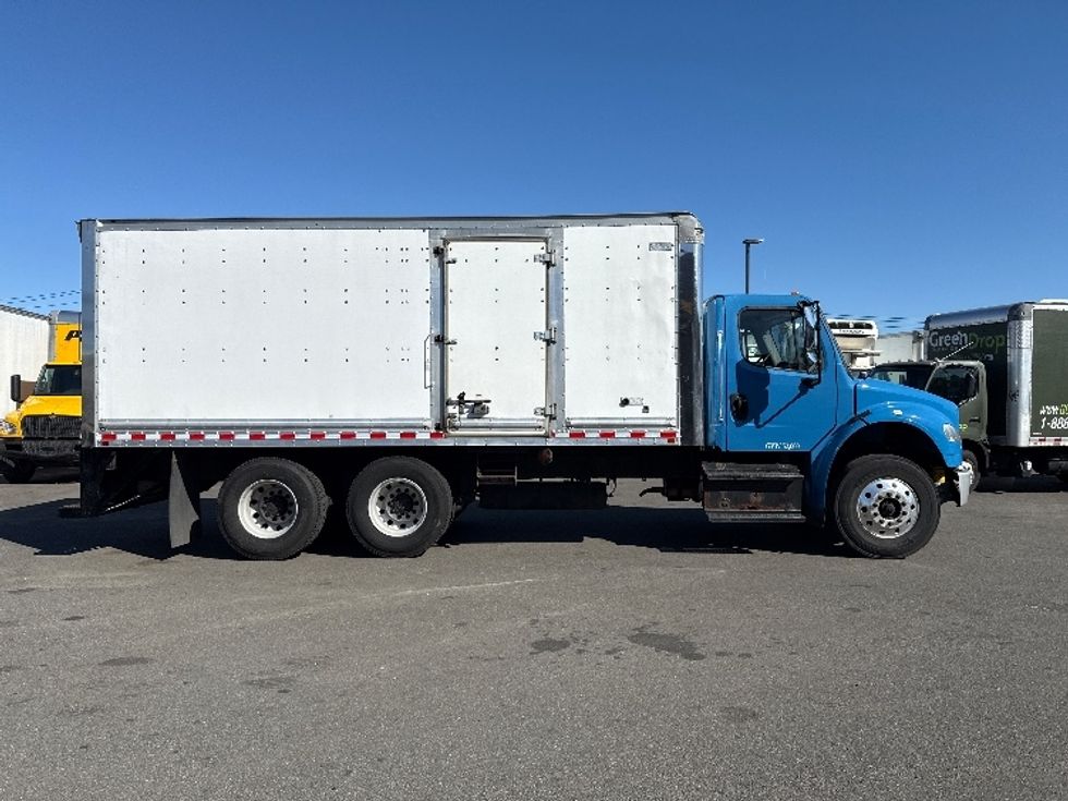 Medium Duty Box Truck-Light and Medium Duty Trucks-Freightliner-2016-M2-Linden-NJ-154,712\n\t\tmiles-$ 48,500 - Image 15