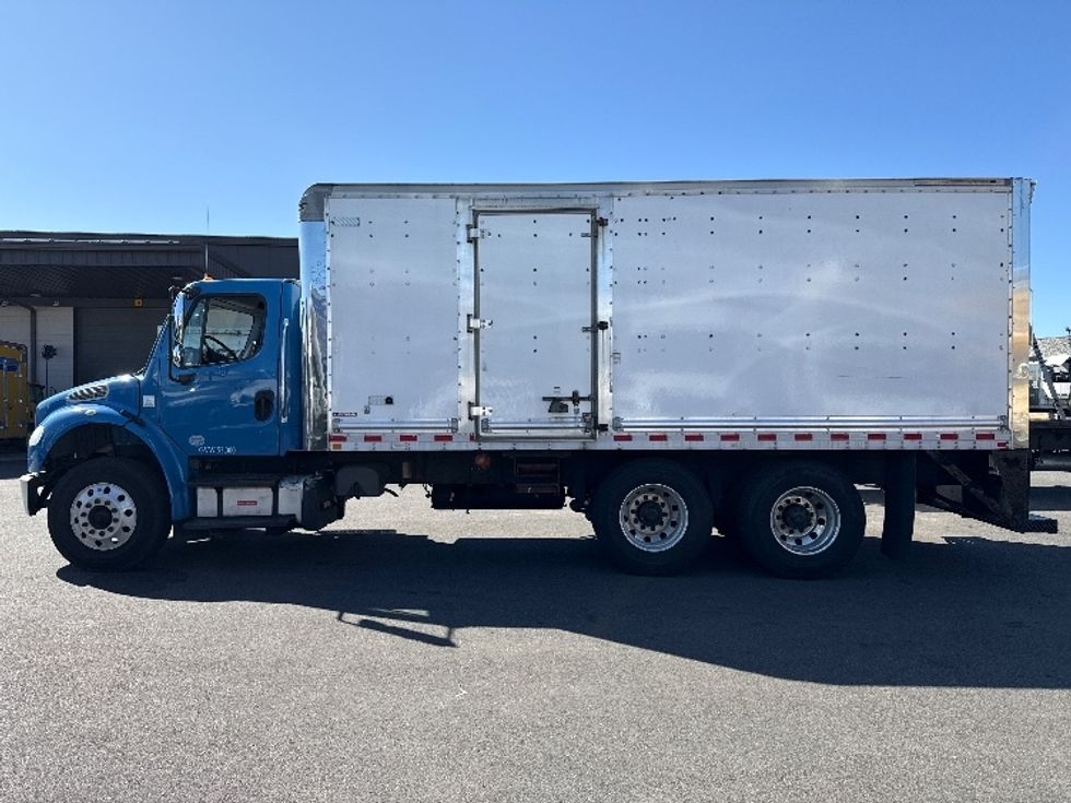 Medium Duty Box Truck-Light and Medium Duty Trucks-Freightliner-2016-M2-Linden-NJ-154,712\n\t\tmiles-$ 48,500 - Image 4