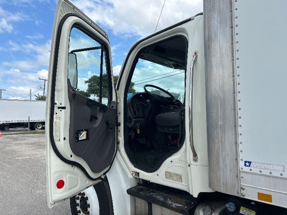 Medium Duty Box Truck-Light and Medium Duty Trucks-Freightliner-2016-M2-Medley-FL-245,943\n\t\tmiles-$ 27,500 - Image 16