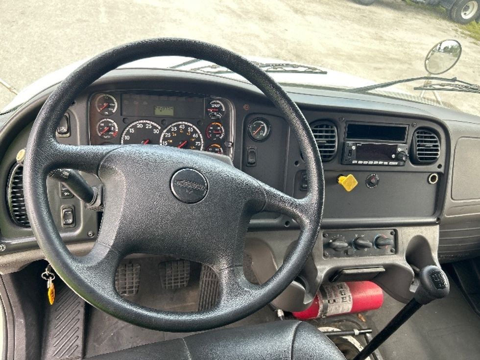 Medium Duty Box Truck-Light and Medium Duty Trucks-Freightliner-2016-M2-Medley-FL-245,943\n\t\tmiles-$ 27,500 - Image 18