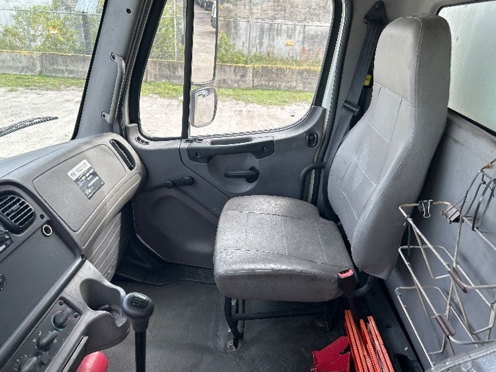 Medium Duty Box Truck-Light and Medium Duty Trucks-Freightliner-2016-M2-Medley-FL-245,943\n\t\tmiles-$ 27,500 - Image 19