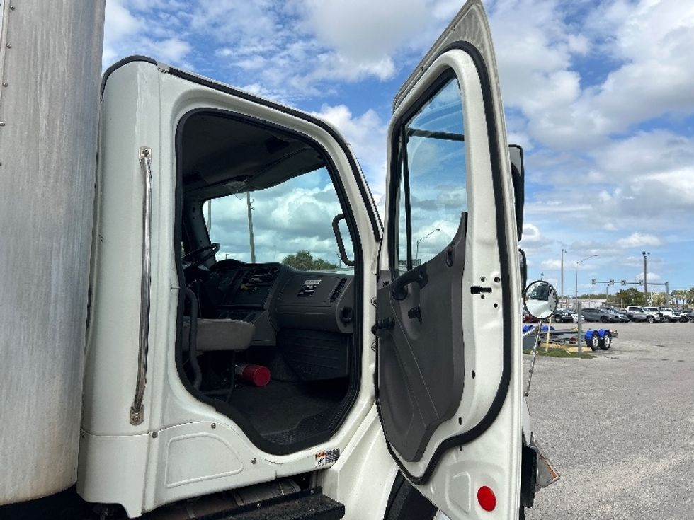 Medium Duty Box Truck-Light and Medium Duty Trucks-Freightliner-2016-M2-Medley-FL-245,943\n\t\tmiles-$ 27,500 - Image 20