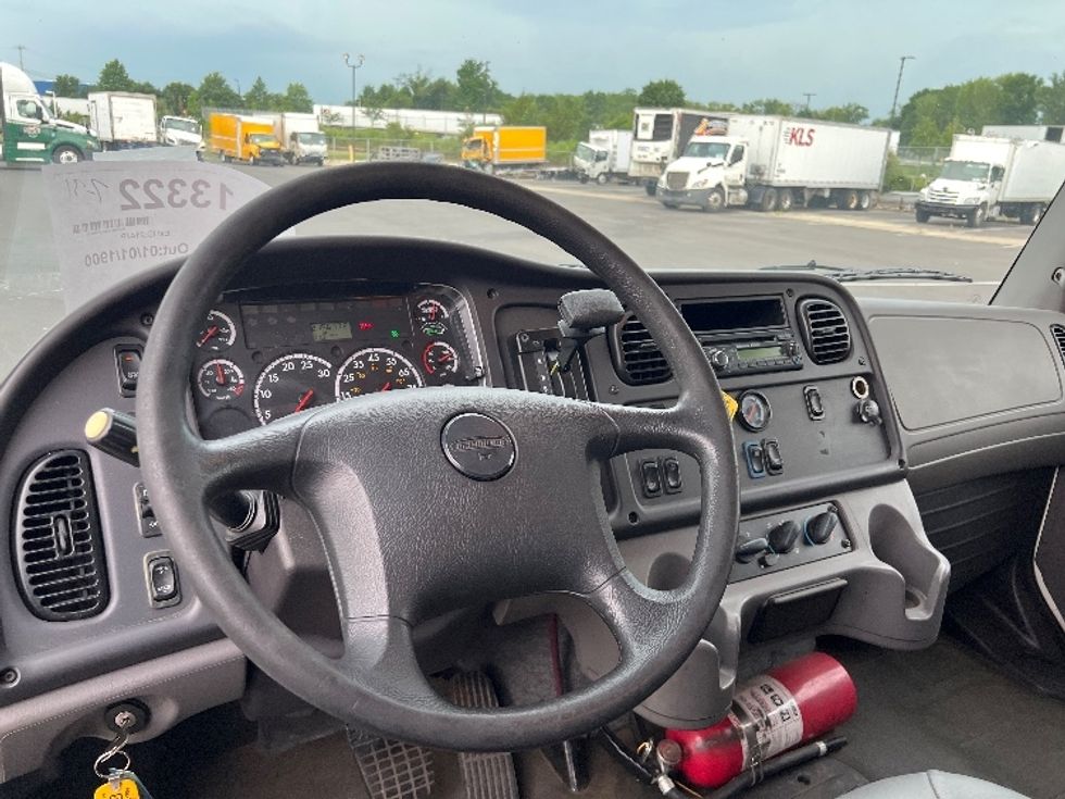 Medium Duty Box Truck-Light and Medium Duty Trucks-Freightliner-2016-M2-Pennsauken-NJ-215,677\n\t\tmiles-$ 33,500 - Image 18