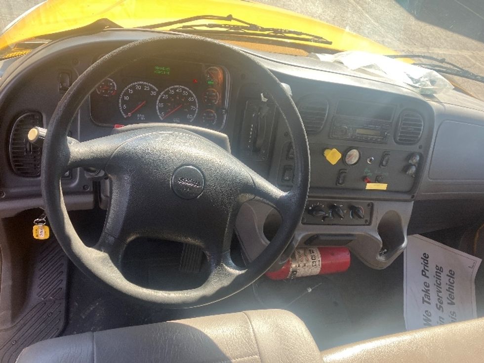 Medium Duty Box Truck-Light and Medium Duty Trucks-Freightliner-2016-M2-Piqua-OH-63,881\n\t\tmiles-$ 48,250 - Image 16
