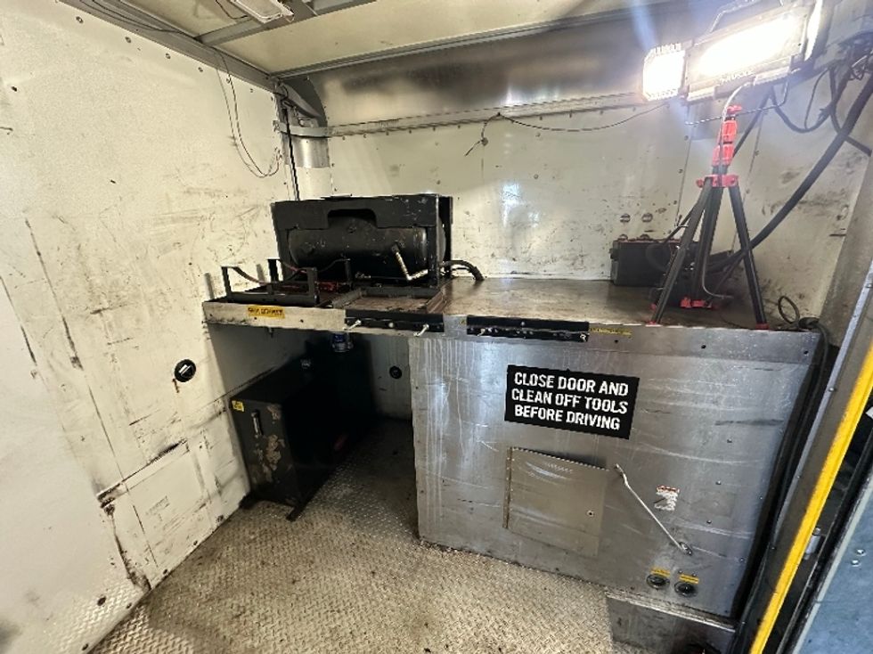 Medium Duty Box Truck-Light and Medium Duty Trucks-Freightliner-2016-M2-Piqua-OH-63,881\n\t\tmiles-$ 48,250 - Image 26