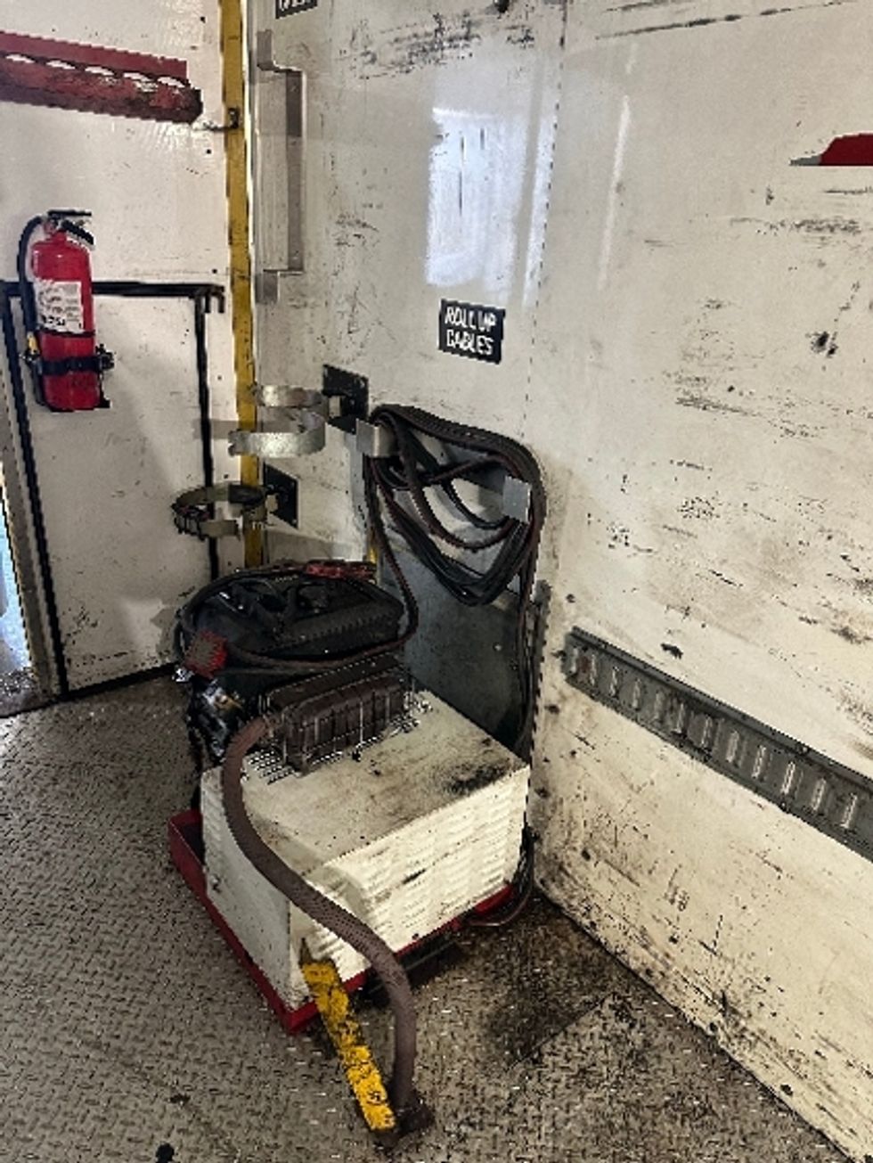 Medium Duty Box Truck-Light and Medium Duty Trucks-Freightliner-2016-M2-Piqua-OH-63,881\n\t\tmiles-$ 48,250 - Image 28
