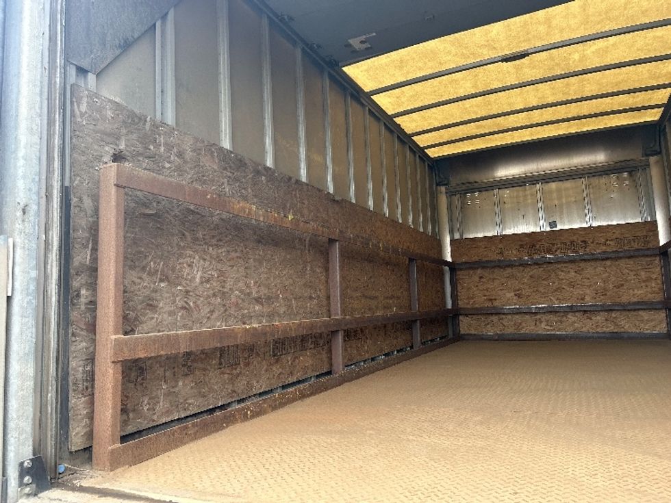 Medium Duty Box Truck-Light and Medium Duty Trucks-Freightliner-2016-M2-Portland-OR-106,832\n\t\tmiles-$ 44,250 - Image 11