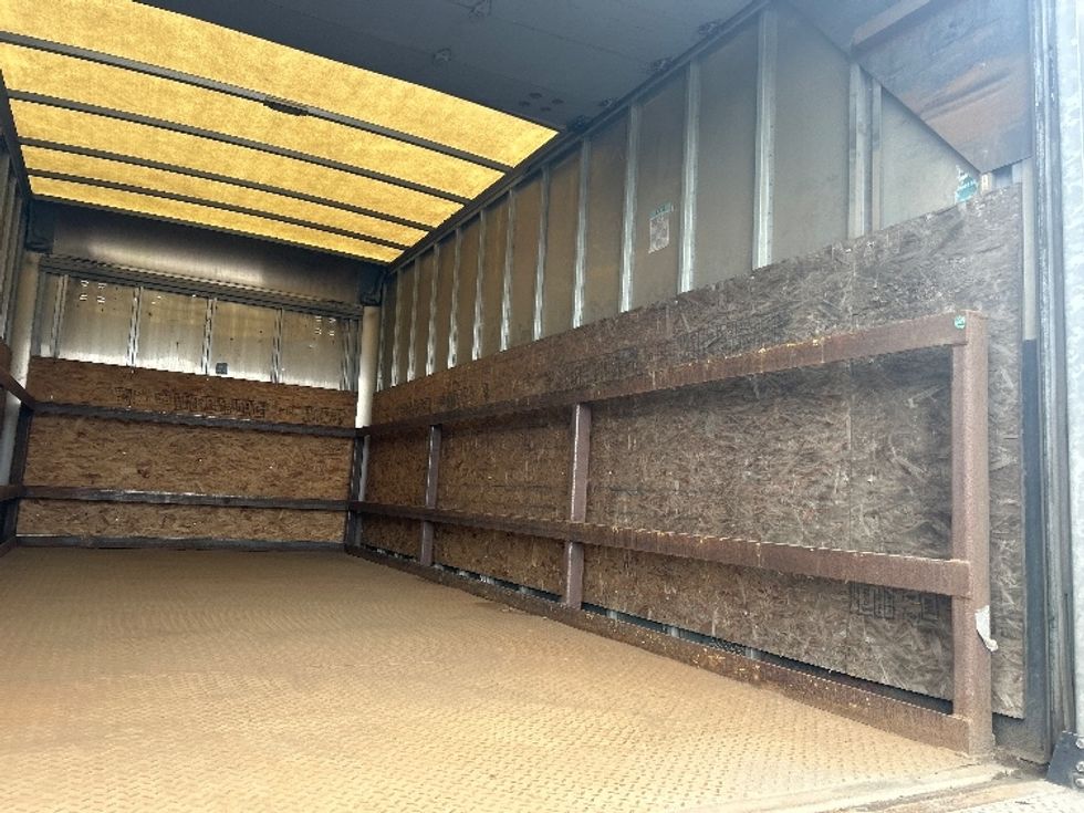 Medium Duty Box Truck-Light and Medium Duty Trucks-Freightliner-2016-M2-Portland-OR-106,832\n\t\tmiles-$ 44,250 - Image 12