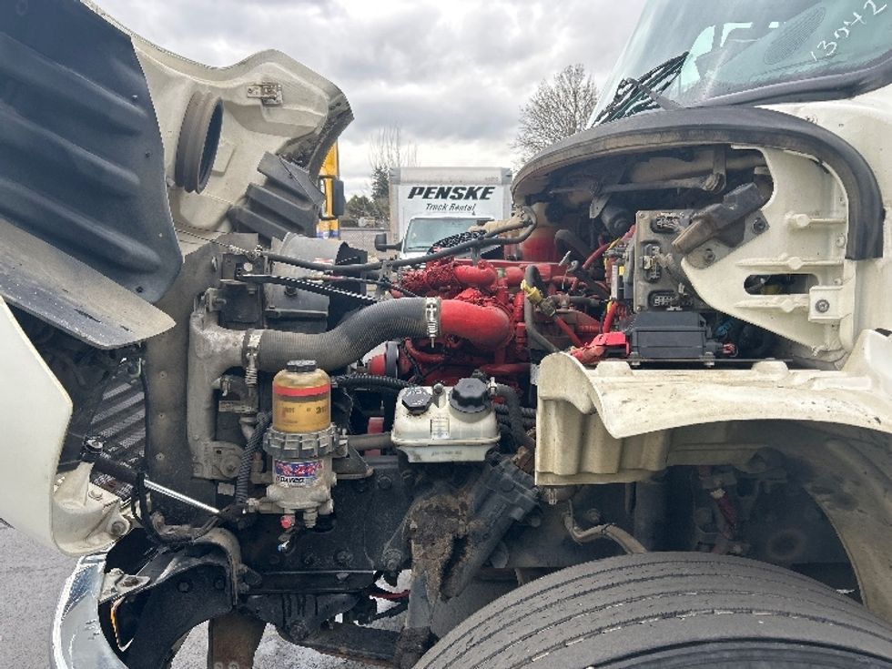 Medium Duty Box Truck-Light and Medium Duty Trucks-Freightliner-2016-M2-Portland-OR-106,832\n\t\tmiles-$ 44,250 - Image 23