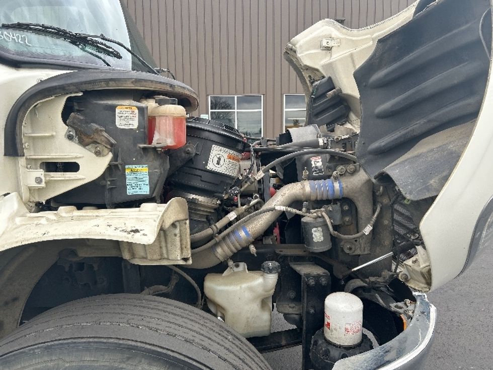 Medium Duty Box Truck-Light and Medium Duty Trucks-Freightliner-2016-M2-Portland-OR-106,832\n\t\tmiles-$ 44,250 - Image 24