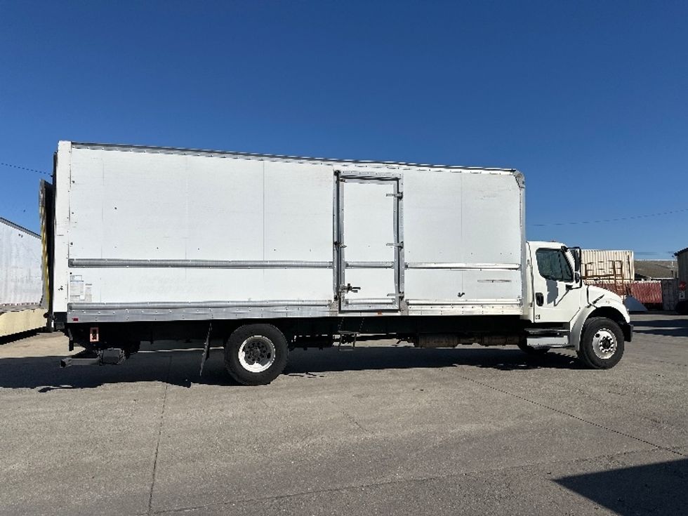 Medium Duty Box Truck-Light and Medium Duty Trucks-Freightliner-2016-M2-Richmond-CA-88,739\n\t\tmiles-$ 37,000 - Image 15