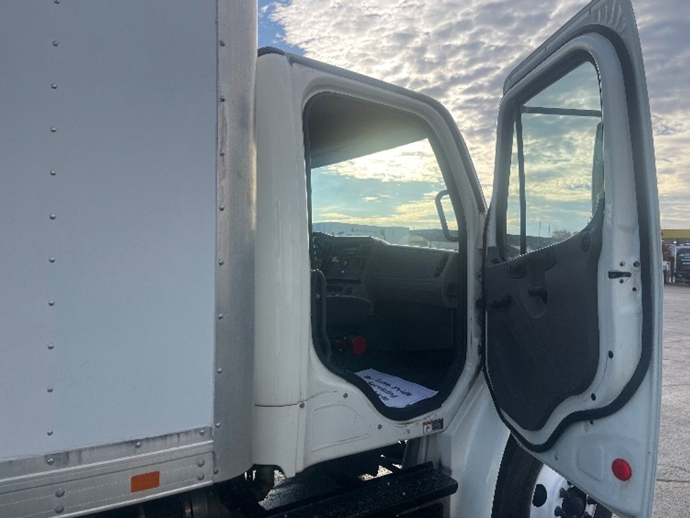 Medium Duty Box Truck-Light and Medium Duty Trucks-Freightliner-2016-M2-Sturtevant-WI-61,509\n\t\tmiles-$ 47,500 - Image 20