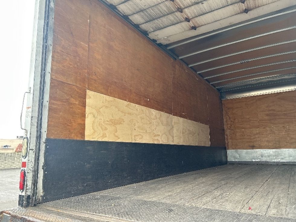 Medium Duty Box Truck-Light and Medium Duty Trucks-Freightliner-2016-M2-Torrance-CA-226,377\n\t\tmiles-$ 38,750 - Image 10