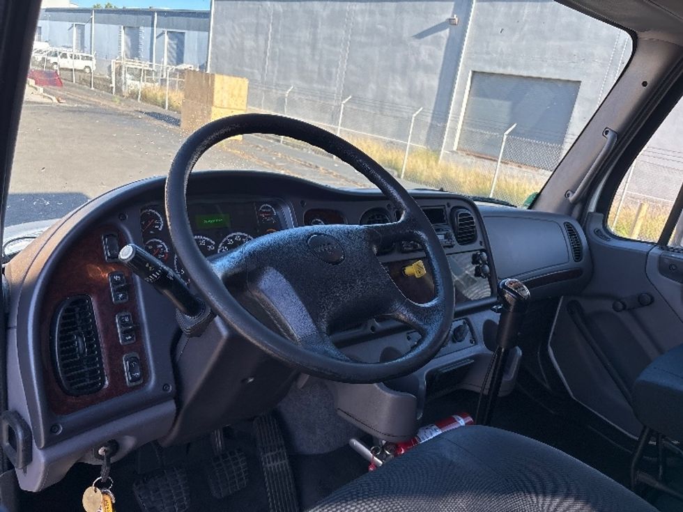 Medium Duty Box Truck-Light and Medium Duty Trucks-Freightliner-2016-M2-Torrance-CA-264,389\n\t\tmiles-$ 33,500 - Image 17