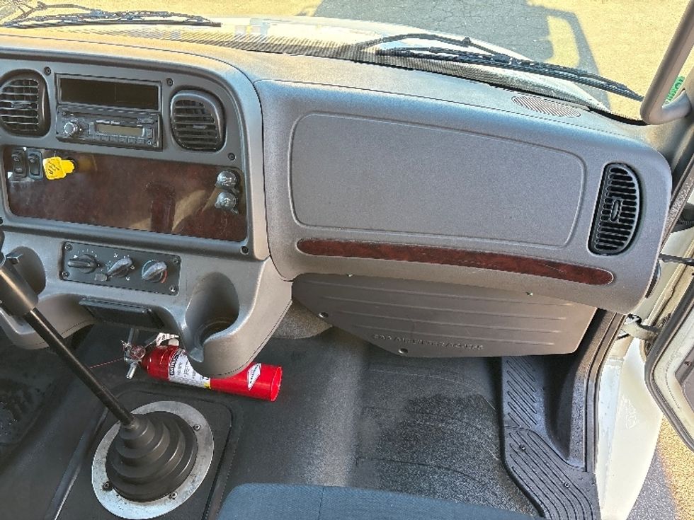 Medium Duty Box Truck-Light and Medium Duty Trucks-Freightliner-2016-M2-Torrance-CA-264,389\n\t\tmiles-$ 33,500 - Image 21