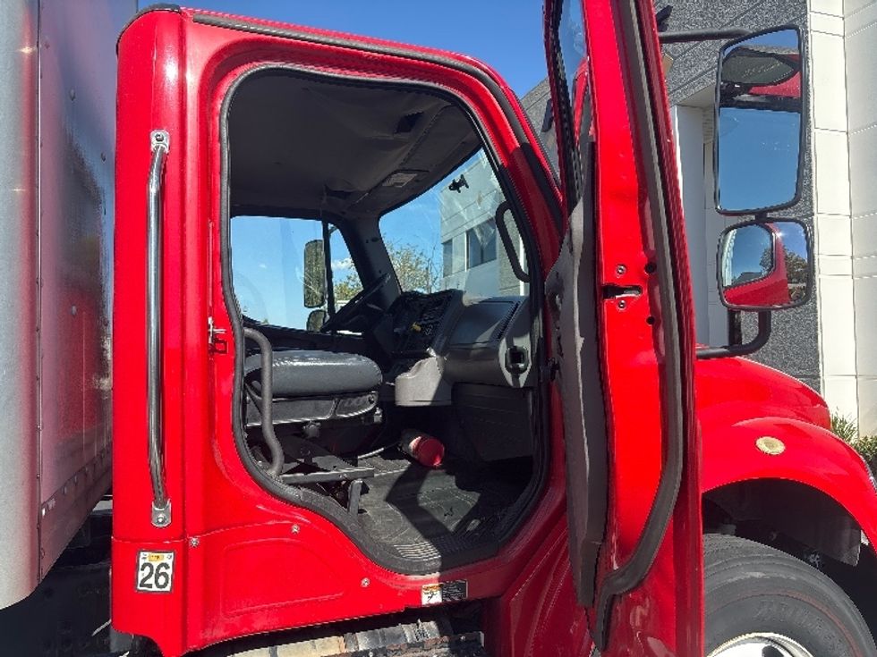 Medium Duty Box Truck-Light and Medium Duty Trucks-Freightliner-2016-M2-Torrance-CA-357,897\n\t\tmiles-$ 24,500 - Image 20