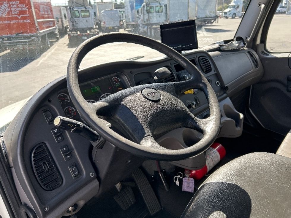 Medium Duty Box Truck-Light and Medium Duty Trucks-Freightliner-2016-M2-West Sacramento-CA-159,347\n\t\tmiles-$ 37,750 - Image 16