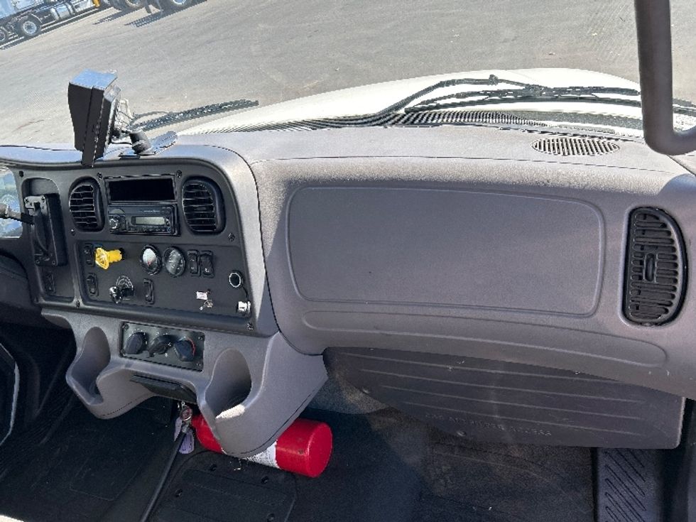 Medium Duty Box Truck-Light and Medium Duty Trucks-Freightliner-2016-M2-West Sacramento-CA-159,347\n\t\tmiles-$ 37,750 - Image 20