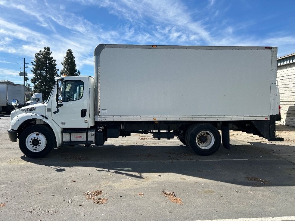 Medium Duty Box Truck-Light and Medium Duty Trucks-Freightliner-2016-M2-West Sacramento-CA-159,347\n\t\tmiles-$ 37,750 - Image 4