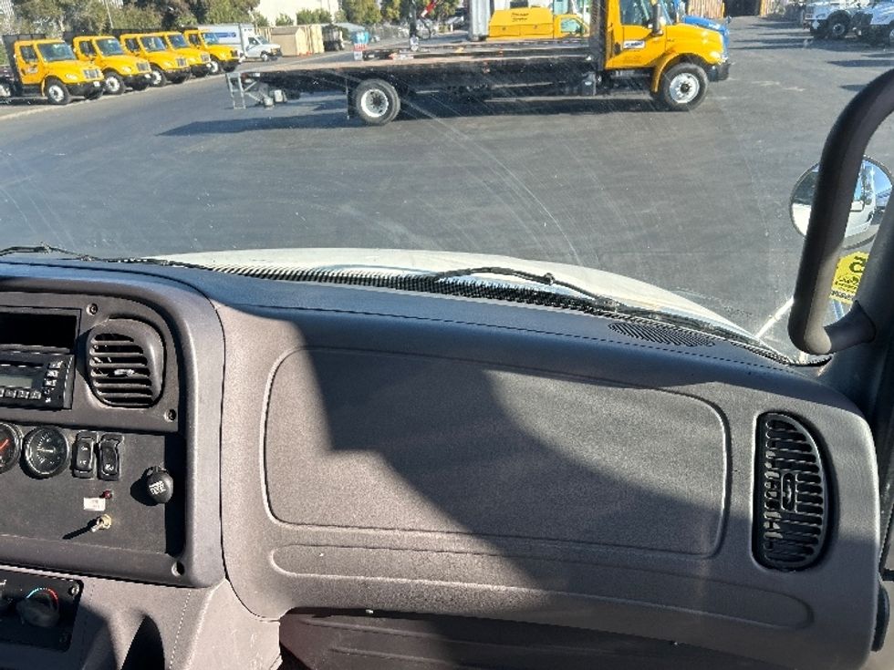 Medium Duty Box Truck-Light and Medium Duty Trucks-Freightliner-2016-M2-West Sacramento-CA-184,614\n\t\tmiles-$ 31,250 - Image 21