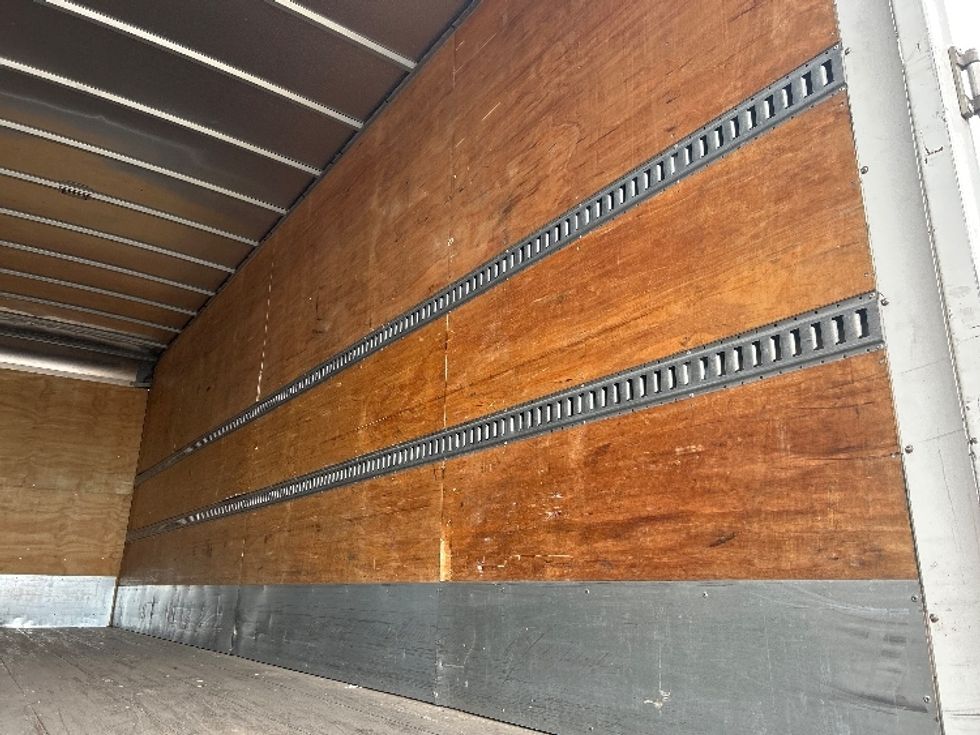 Medium Duty Box Truck-Light and Medium Duty Trucks-Freightliner-2016-M2-West Sacramento-CA-193,061\n\t\tmiles-$ 41,500 - Image 12