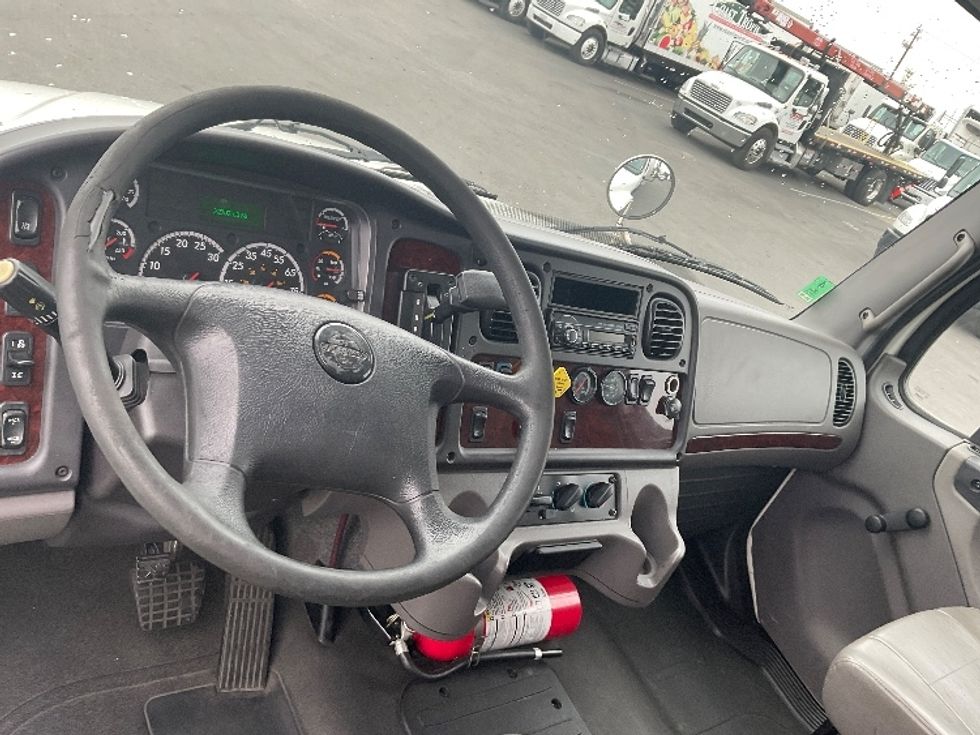 Medium Duty Box Truck-Light and Medium Duty Trucks-Freightliner-2016-M2-West Sacramento-CA-227,074\n\t\tmiles-$ 41,000 - Image 17