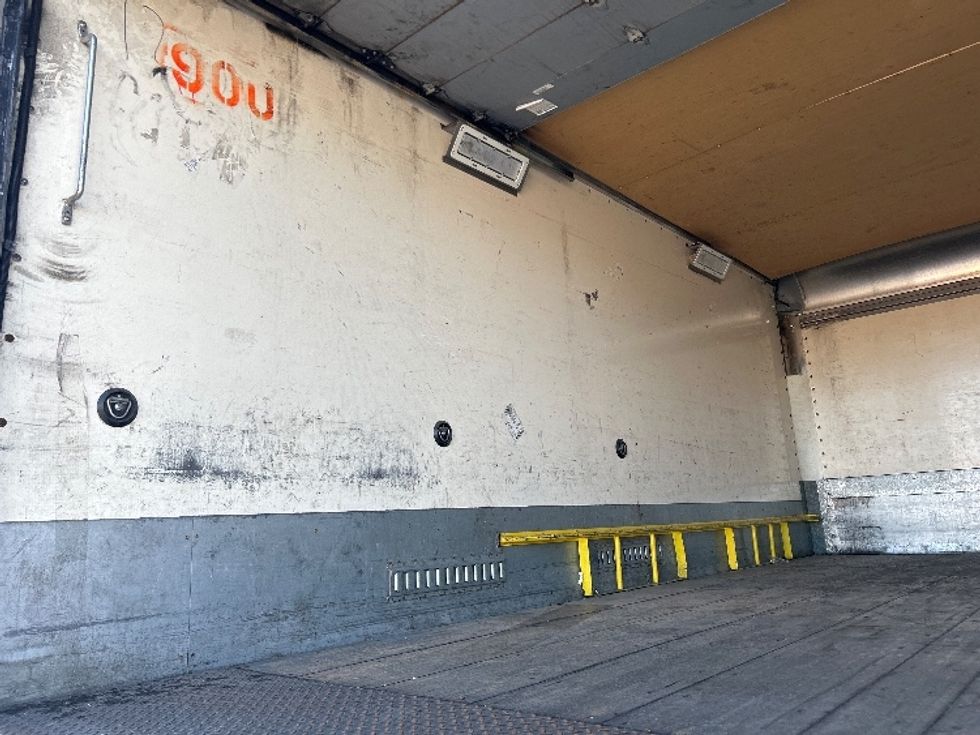 Medium Duty Box Truck-Light and Medium Duty Trucks-Freightliner-2016-M2-West Sacramento-CA-236,053\n\t\tmiles-$ 26,000 - Image 11