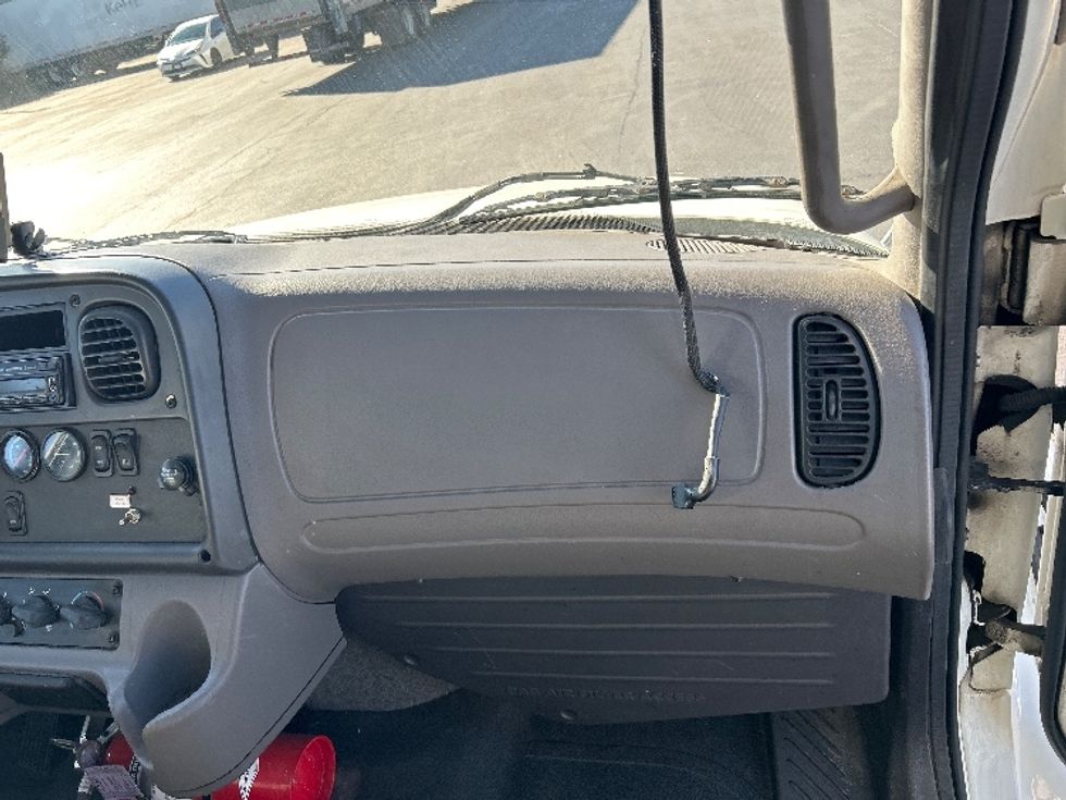 Medium Duty Box Truck-Light and Medium Duty Trucks-Freightliner-2016-M2-West Sacramento-CA-236,053\n\t\tmiles-$ 26,000 - Image 21