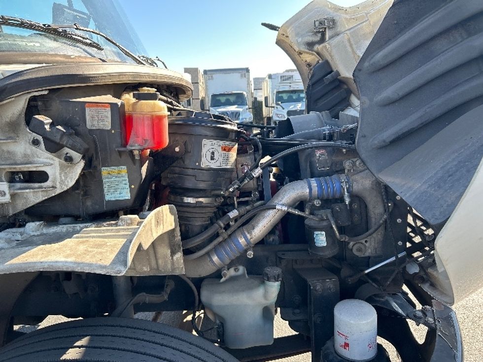 Medium Duty Box Truck-Light and Medium Duty Trucks-Freightliner-2016-M2-West Sacramento-CA-236,053\n\t\tmiles-$ 26,000 - Image 23