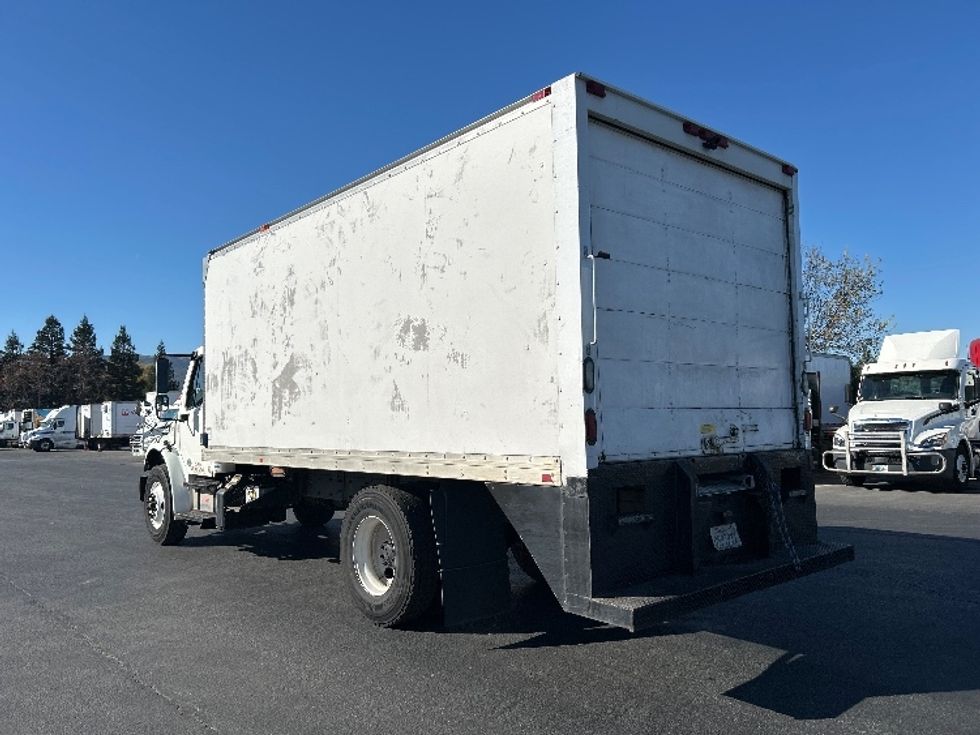 Medium Duty Box Truck-Light and Medium Duty Trucks-Freightliner-2016-M2-West Sacramento-CA-236,053\n\t\tmiles-$ 26,000 - Image 6