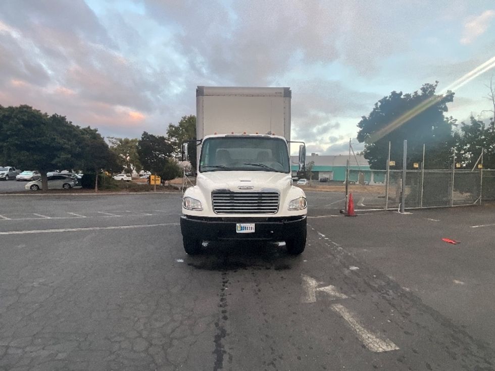 Medium Duty Box Truck-Light and Medium Duty Trucks-Freightliner-2016-M2-West Sacramento-CA-256,609\n\t\tmiles-$ 36,500 - Image 2