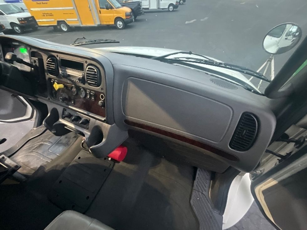 Medium Duty Box Truck-Light and Medium Duty Trucks-Freightliner-2016-M2-West Sacramento-CA-256,609\n\t\tmiles-$ 36,500 - Image 21