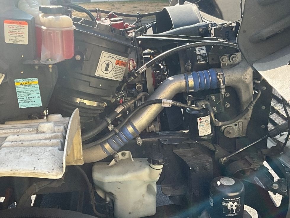 Medium Duty Box Truck-Light and Medium Duty Trucks-Freightliner-2016-M2-West Sacramento-CA-266,321\n\t\tmiles-$ 35,250 - Image 23