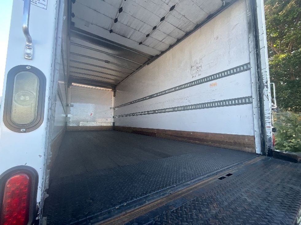 Medium Duty Box Truck-Light and Medium Duty Trucks-Freightliner-2016-M2-West Sacramento-CA-271,881\n\t\tmiles-$ 34,500 - Image 12