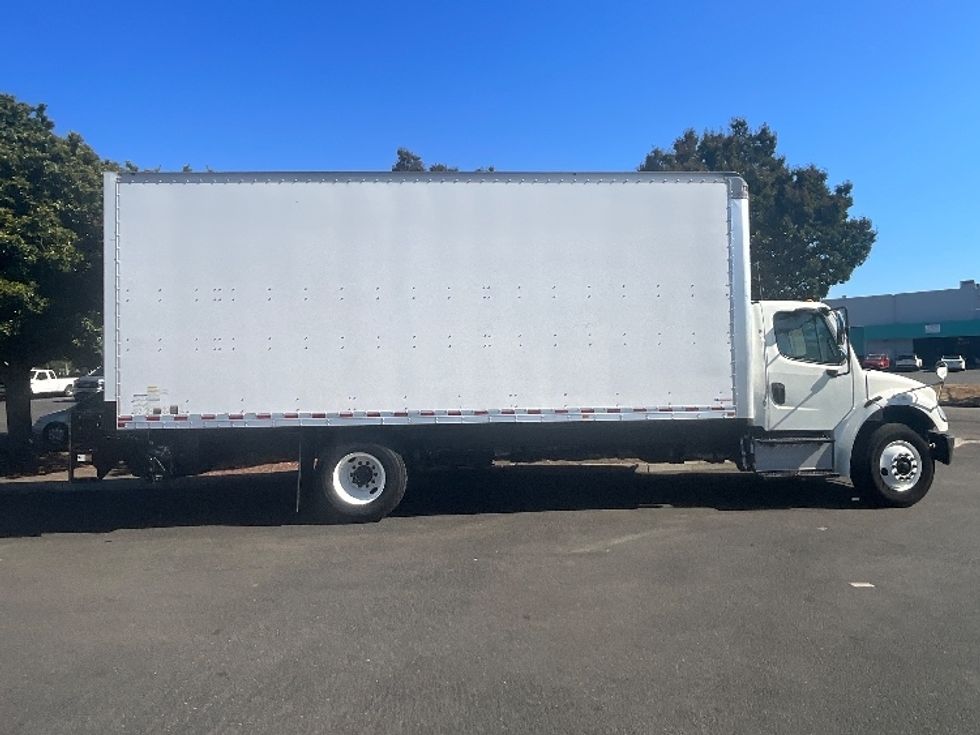 Medium Duty Box Truck-Light and Medium Duty Trucks-Freightliner-2016-M2-West Sacramento-CA-271,881\n\t\tmiles-$ 34,500 - Image 16