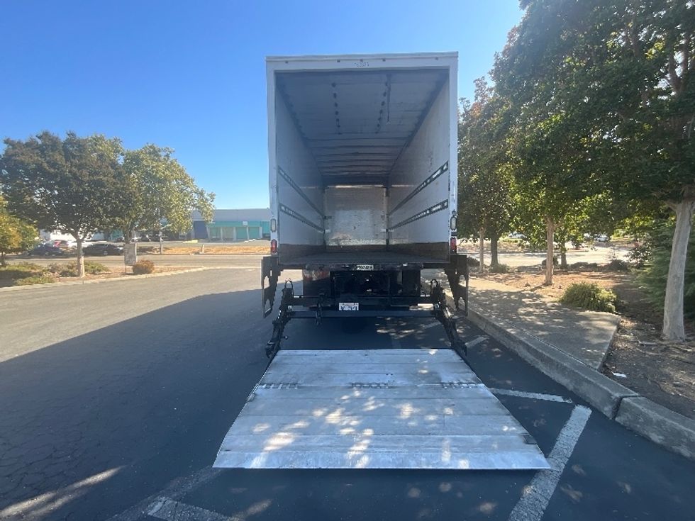 Medium Duty Box Truck-Light and Medium Duty Trucks-Freightliner-2016-M2-West Sacramento-CA-271,881\n\t\tmiles-$ 34,500 - Image 8