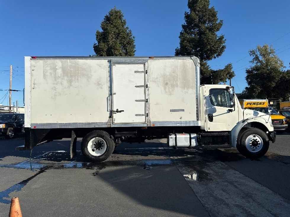 Medium Duty Box Truck-Light and Medium Duty Trucks-Freightliner-2016-M2-West Sacramento-CA-296,724\n\t\tmiles-$ 18,250 - Image 15