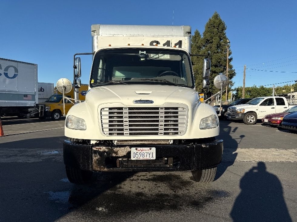 Medium Duty Box Truck-Light and Medium Duty Trucks-Freightliner-2016-M2-West Sacramento-CA-296,724\n\t\tmiles-$ 18,250 - Image 2
