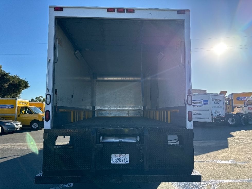 Medium Duty Box Truck-Light and Medium Duty Trucks-Freightliner-2016-M2-West Sacramento-CA-296,724\n\t\tmiles-$ 18,250 - Image 8