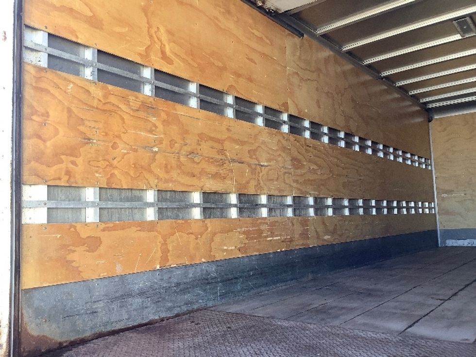 Medium Duty Box Truck-Light and Medium Duty Trucks-Freightliner-2016-M2-Winnipeg-MB-407,998\n\t\tkm-$ 45,500 - Image 11