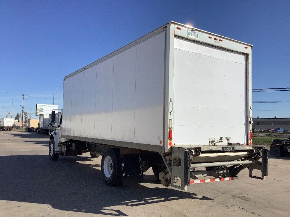 Medium Duty Box Truck-Light and Medium Duty Trucks-Freightliner-2016-M2-Winnipeg-MB-407,998\n\t\tkm-$ 45,500 - Image 6