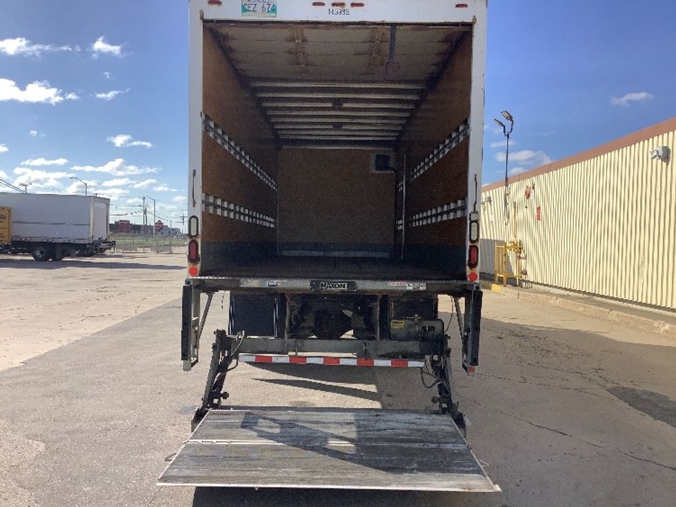Medium Duty Box Truck-Light and Medium Duty Trucks-Freightliner-2016-M2-Winnipeg-MB-407,998\n\t\tkm-$ 45,500 - Image 9
