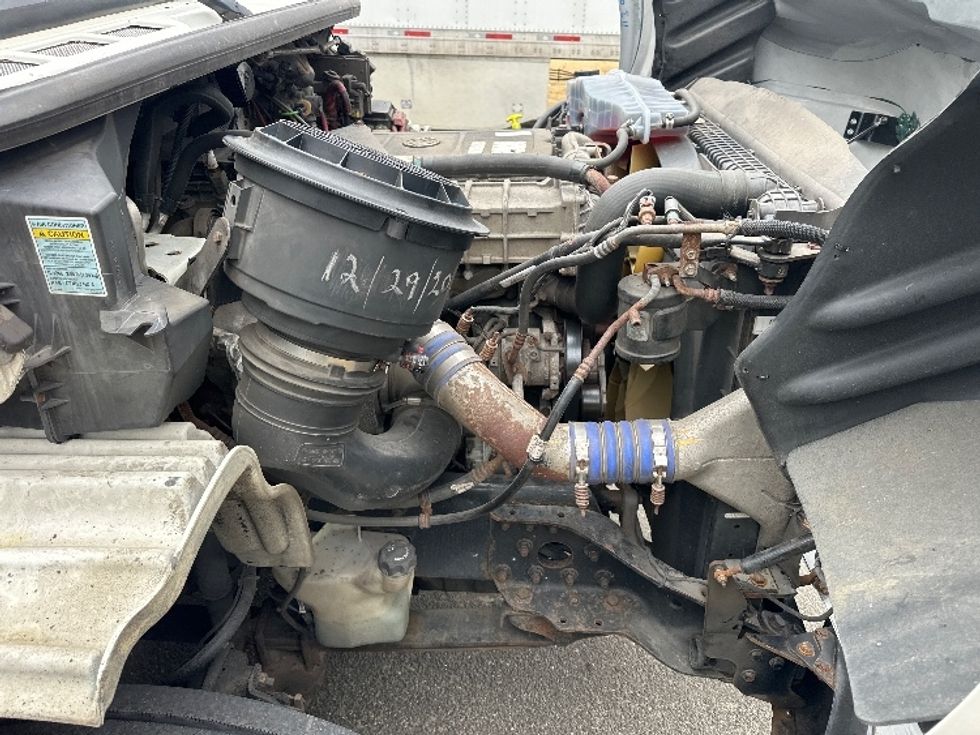 Medium Duty Box Truck-Light and Medium Duty Trucks-Freightliner-2016-M211264S-Dayton-NJ-327,826\n\t\tmiles-$ 53,250 - Image 23