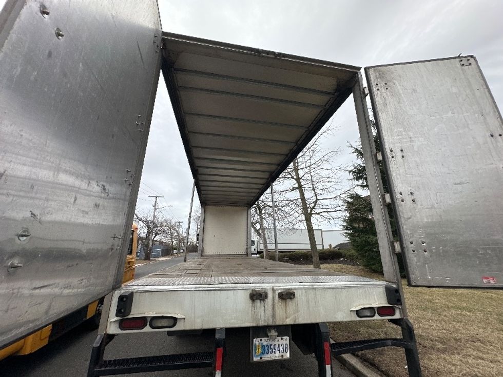 Medium Duty Box Truck-Light and Medium Duty Trucks-Freightliner-2016-M211264S-Dayton-NJ-327,826\n\t\tmiles-$ 53,250 - Image 3