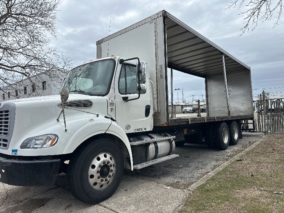 Medium Duty Box Truck-Light and Medium Duty Trucks-Freightliner-2016-M211264S-Dayton-NJ-327,826\n\t\tmiles-$ 53,250 - Image 4