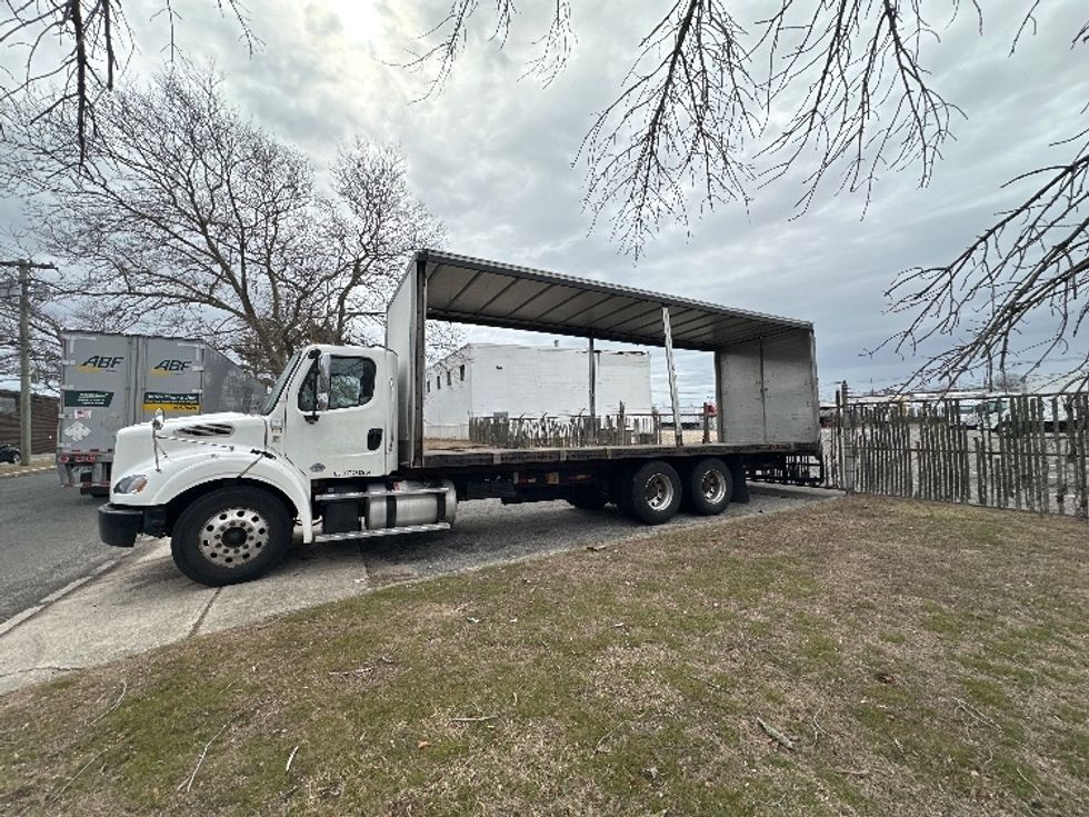 Medium Duty Box Truck-Light and Medium Duty Trucks-Freightliner-2016-M211264S-Dayton-NJ-327,826\n\t\tmiles-$ 53,250 - Image 5